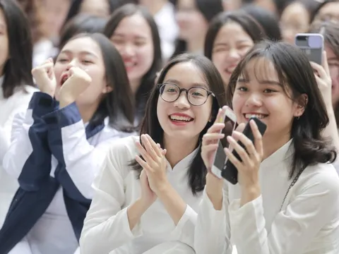 Miễn học phí công lập, quy định mới nhất về khung học phí như thế nào?