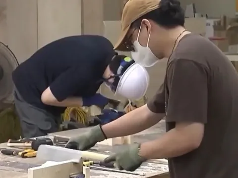 Nhiều người trẻ tại Hàn Quốc chuyển sang làm việc chân tay