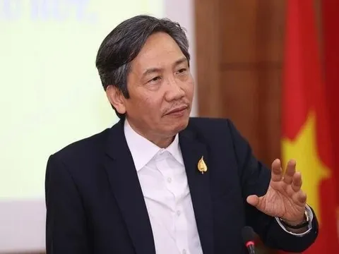 Nguyên Thứ trưởng Bộ Nội vụ: Không nên khuyến khích công chức viết đơn xin thôi việc