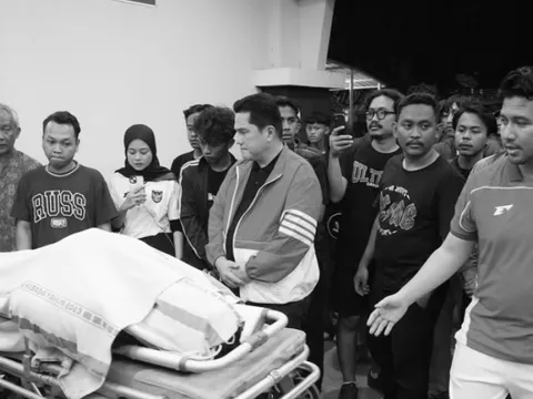 CĐV Indonesia qua đời khi xem đội nhà giao hữu FIFA Days