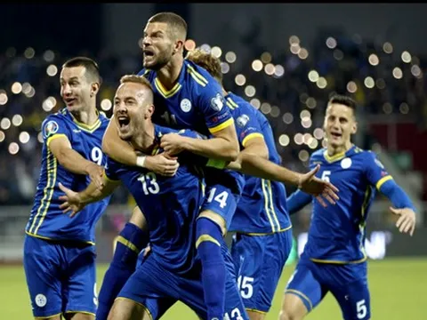Thú vị với "ngựa ô" Kosovo