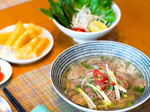 Đi tìm người nấu phở ngon năm 2025: Tìm bản sắc ẩm thực Việt hiện đại