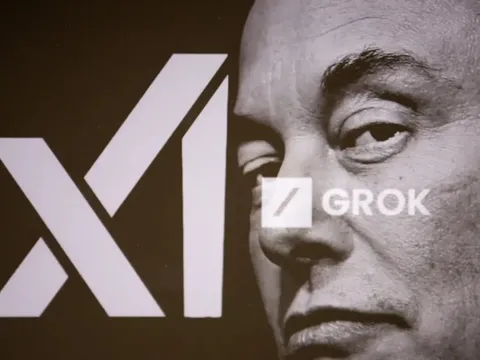 Elon Musk sa thải gấp trong đêm, 500 người mất việc ngay lập tức: Chuyện gì đang xảy ra?