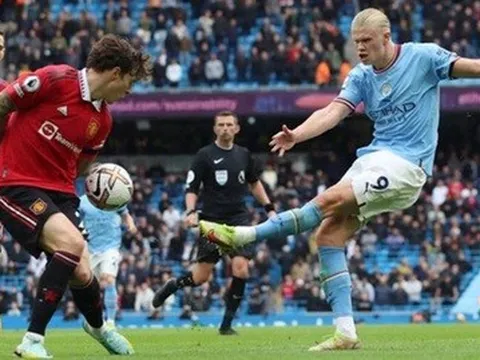 Soi tỉ số trận Man City - Man United: Lấy công bù thủ