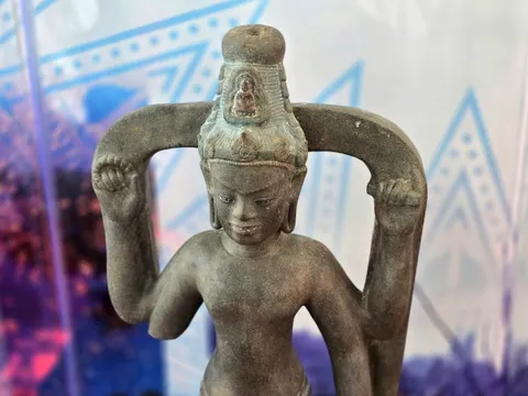 Tượng Avalokitesvara Bắc Bình bằng sa thạch được công nhận bảo vật quốc gia