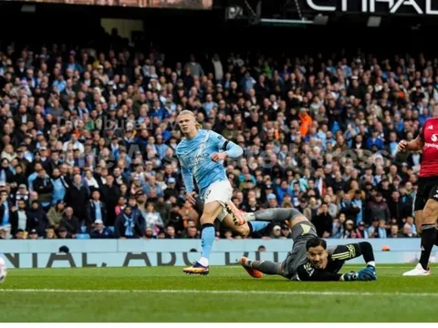 Haaland ghi 2 bàn, Man City đẩy Man United xuống nhóm cuối bảng
