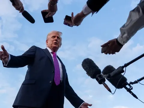 Tổng thống Donald Trump ra “tối hậu thư” đối với EU về việc trừng phạt Nga
