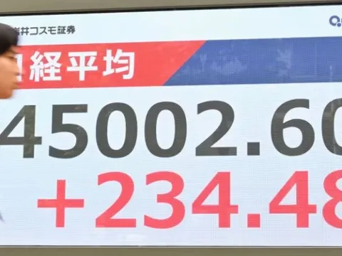 Lần đầu tiên trong lịch sử Nhật Bản, Nikkei vượt 45.000 điểm ngay trước thềm họp Fed, BOJ