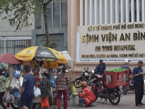 Cảnh hàng rong bủa vây các bệnh viện lớn ở TP HCM