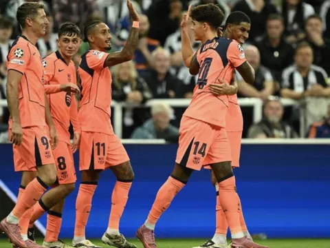Rashford lập đại công, Barcelona giành thắng lợi trên sân Newcastle