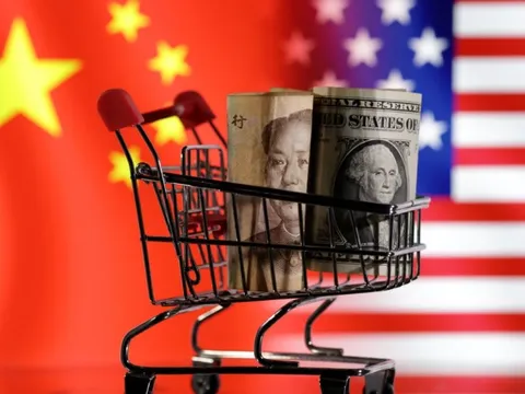 'Xả hàng' hơn 25 tỷ USD trái phiếu Mỹ, Trung Quốc đang tăng nắm giữ 2 loại tài sản hấp dẫn khác: Tăng giá 14% và 40% từ đầu năm đến nay