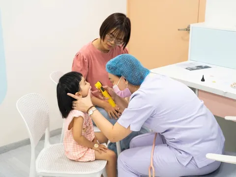 Lương bác sĩ được xếp bậc 2 ngay khi tuyển dụng, nâng phụ cấp nghề ít nhất 70%
