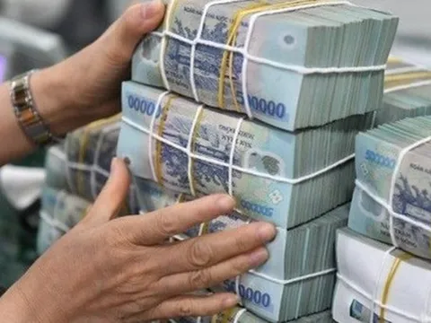 Từ ngày 1/11, người dân chuyển tiền từ 500 triệu đồng trở lên phải báo cáo với một cơ quan