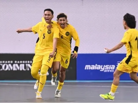 Tuyển Malaysia thắng nghẹt thở để mở ra cơ hội đi tiếp, 2 đội khác ở Đông Nam Á “thảm bại”