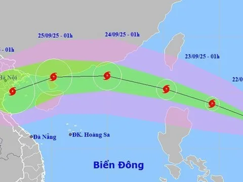 Chuyên gia dự báo 2 kịch bản SIÊU BÃO RAGASA ảnh hưởng tới Việt Nam