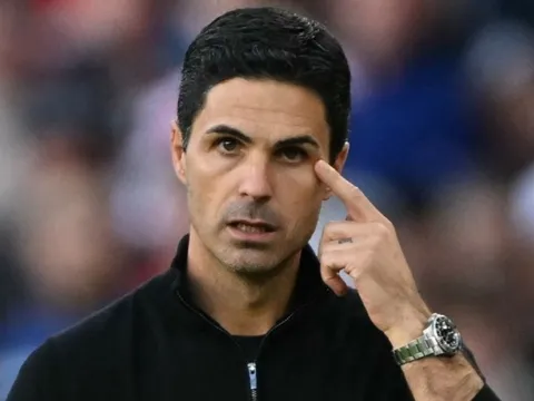 HLV Arteta giải thích về quyết định gây tranh cãi trong trận đấu với Man City