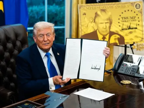 Giới công nghệ hỗn loạn sau sắc lệnh H-1B: Một chữ ký của Tổng thống Donald Trump làm rung chuyển Thung lũng Silicon