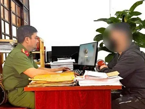 Thanh niên sinh năm 2008 lừa hàng trăm người trên cả nước bằng thủ đoạn "hỗ trợ lấy lại tiền bị lừa"
