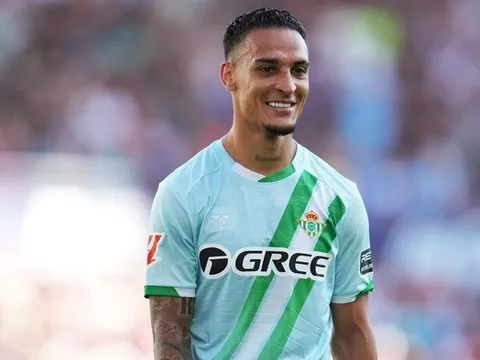HLV Real Betis tiết lộ bí quyết để Antony trở lại đỉnh cao