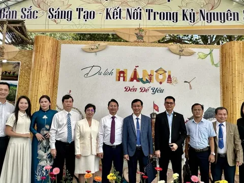 Hà Nội kết nối doanh nghiệp, thúc đẩy đầu tư và chuyển đổi số trong du lịch liên vùng