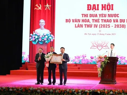 Chấn hưng văn hóa bắt đầu từ ngọn lửa thi đua yêu nước