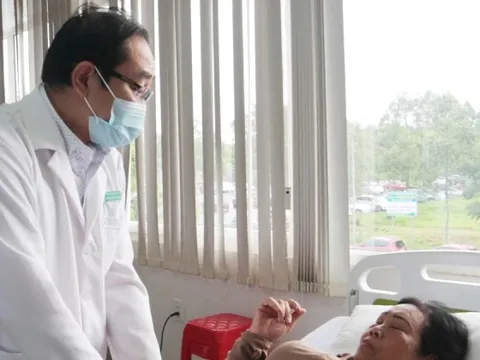 Vụ lập khống hàng trăm hồ sơ tán sỏi thận: Người bệnh nói gì?