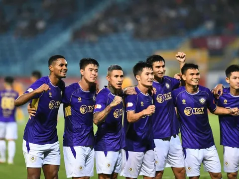 Hàng loạt tuyển thủ Việt Nam “tàng hình”, HLV Kim Sang-sik lo ngại trước giải đấu lớn