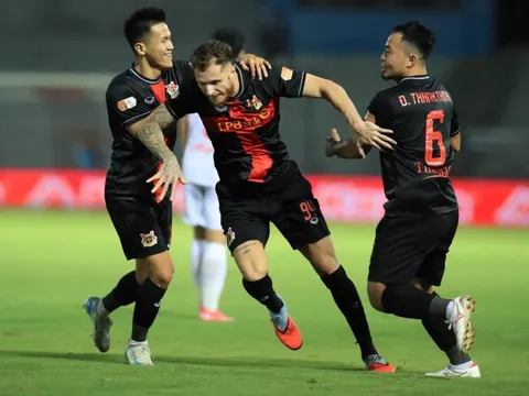Hoàng Đức lập công nhưng Ninh Bình FC vẫn bị ngắt mạch thắng