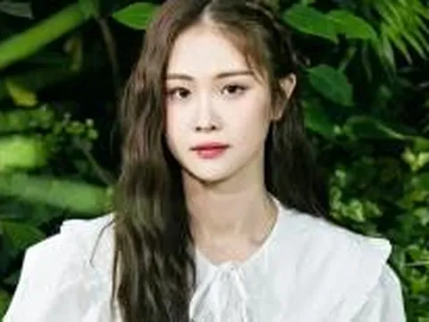 Nữ diễn viên Trung Quốc bị bạn trai 'đá' chỉ vì đóng 99 cảnh hôn trong 10 ngày