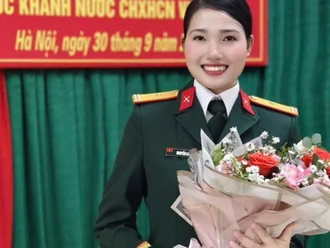 "Bông hồng thép" của điền kinh Việt Nam Nguyễn Linh Na thăng quân hàm thiếu tá