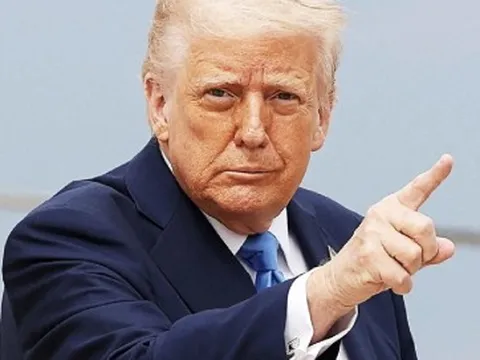 Ông Trump ra tối hậu thư buộc Israel ngừng ném bom Gaza