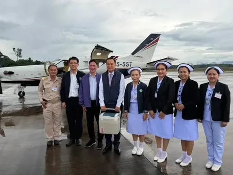 Thủ tướng Thái Lan Anutin trực tiếp lái máy bay vận chuyển tạng hiến, cứu sống 7 bệnh nhân