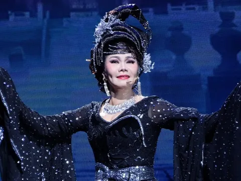 Ngọc Huyền khóc vì được hát cùng sư phụ Bạch Mai trong Tâm sự Phi Giao