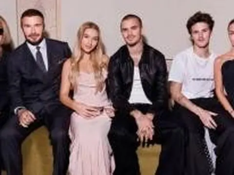 Victoria Beckham bị mỉa mai chuyện gia đình bất hòa khi đăng bức ảnh này lên mạng