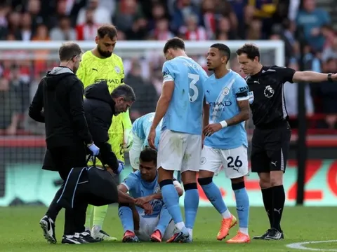 Man City nhận đòn chí mạng trong cuộc đua vô địch