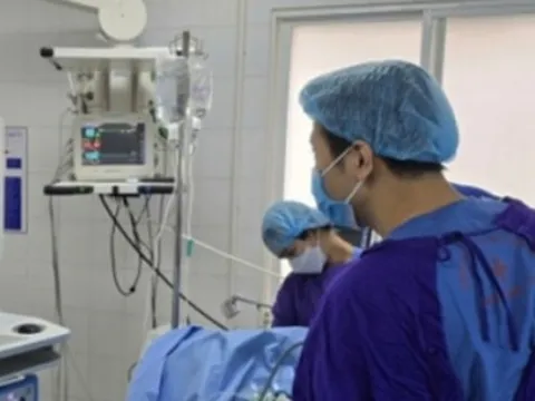 Ống thông niệu quản 'ngủ quên' trong cơ thể người phụ nữ suốt 15 năm