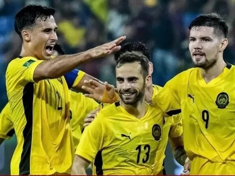 LĐBĐ Malaysia bỏ mặc 7 cầu thủ nhập tịch bị FIFA cấm thi đấu?