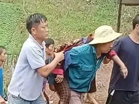 Đang đi làm, hai vợ chồng bị sét đánh tử vong