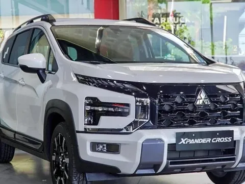 Cuộc đua giảm giá ô tô tiếp tục nóng sau tháng Ngâu