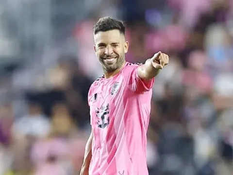 Messi và Neymar tri ân Jordi Alba sau xác nhận giải nghệ