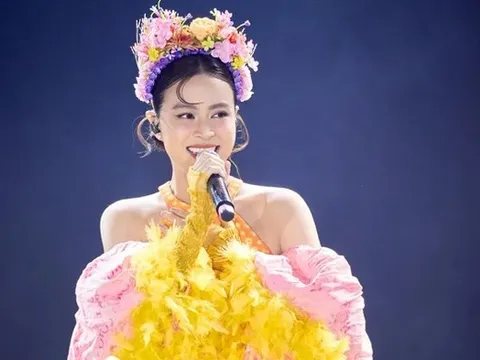 Bất ngờ khi Hoàng Thùy Linh thông báo đang độc thân?