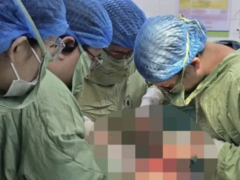Cô gái Hà Nội vỡ tử cung sau khi dùng thuốc mua trên mạng để phá thai 27 tuần