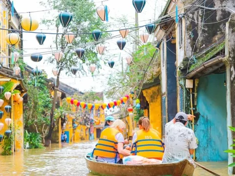 Du lịch mùa lũ chỉ có ở Việt Nam