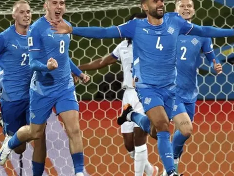 Iceland cầm hòa cựu vô địch thế giới, "Gà trống Gaulois" chưa có vé World Cup