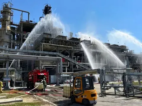 Cuộc chiến năng lượng Nga - Ukraine ngày càng leo thang gây ra tình trạng thiếu năng lượng