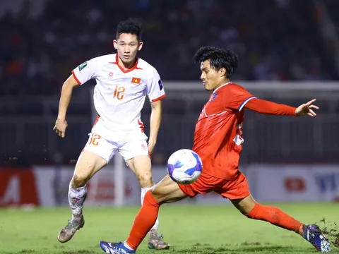 HLV Nepal bất ngờ vắng mặt ở trận thua 0-1 Việt Nam