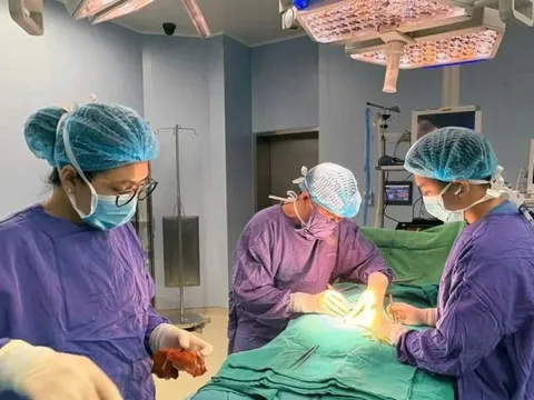Hi hữu: ‘Cậu nhỏ’ bị cương suốt 10 ngày liên tục, nguy cơ hoại tử cao