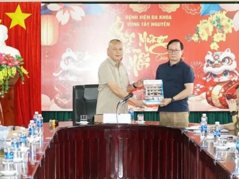 Phó giám đốc từ chối phụ trách Bệnh viện Đa khoa vùng Tây Nguyên vì 'ôm không nổi'