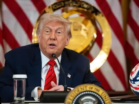 Tổng thống Trump dọa tước quyền đăng cai World Cup của Boston và Olympic của Los Angeles
