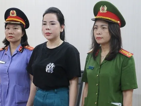 Gần 1.000 bị hại trong vụ nhóm người giả danh bác sĩ "khám bệnh miễn phí"